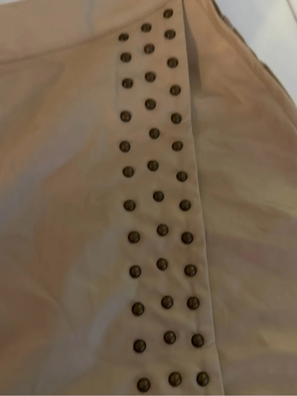 Entro Cream Beige Faux Leather Studded Wrap Skort High Waist Mini Shorts Size L